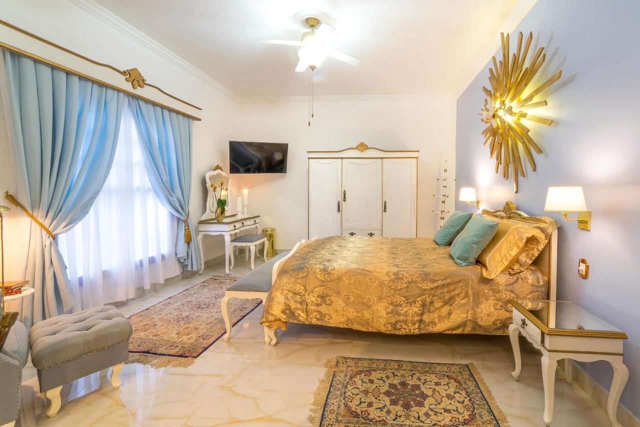 Casa Nostra Boutique Hotel パラチ エクステリア 写真