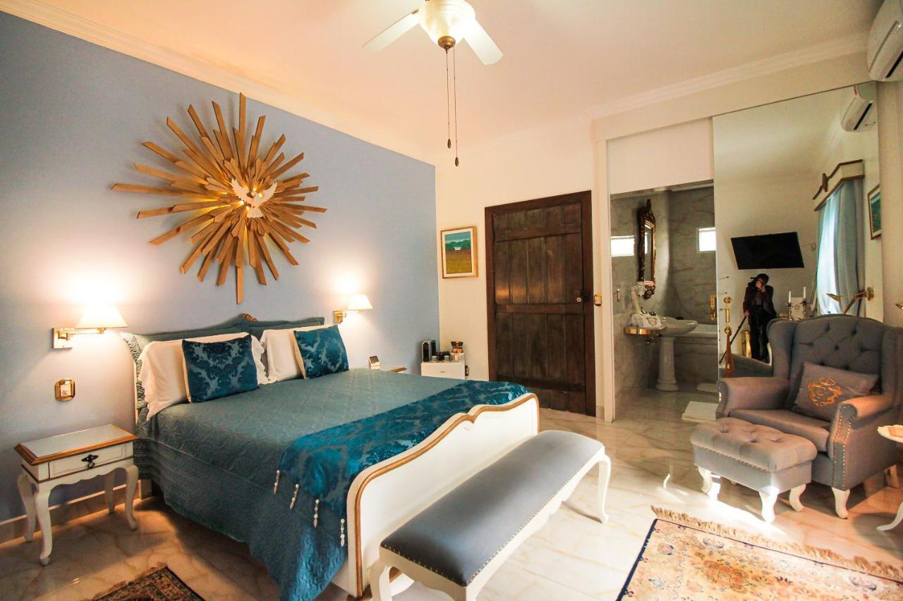 Casa Nostra Boutique Hotel パラチ エクステリア 写真