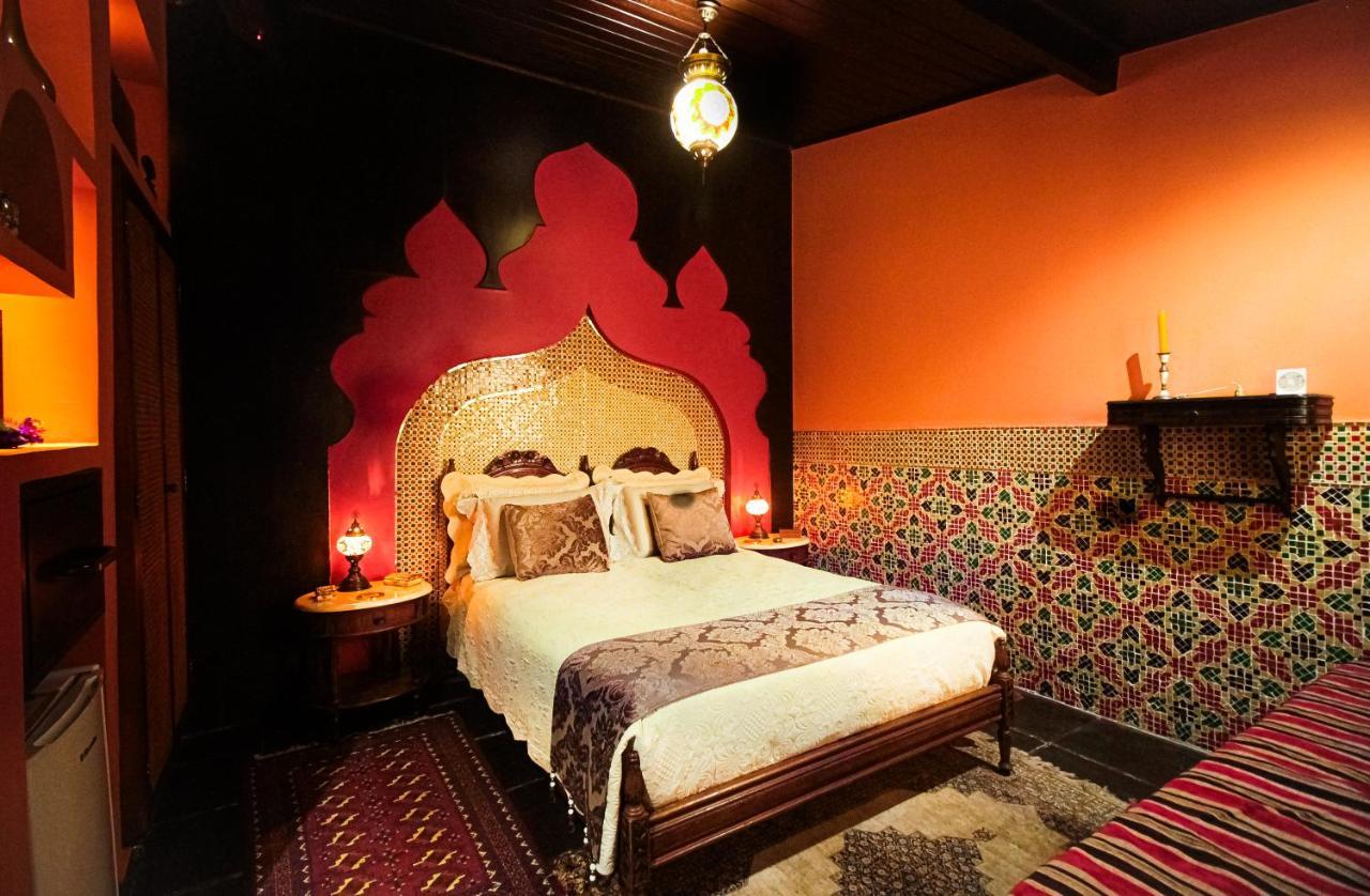 Casa Nostra Boutique Hotel パラチ エクステリア 写真